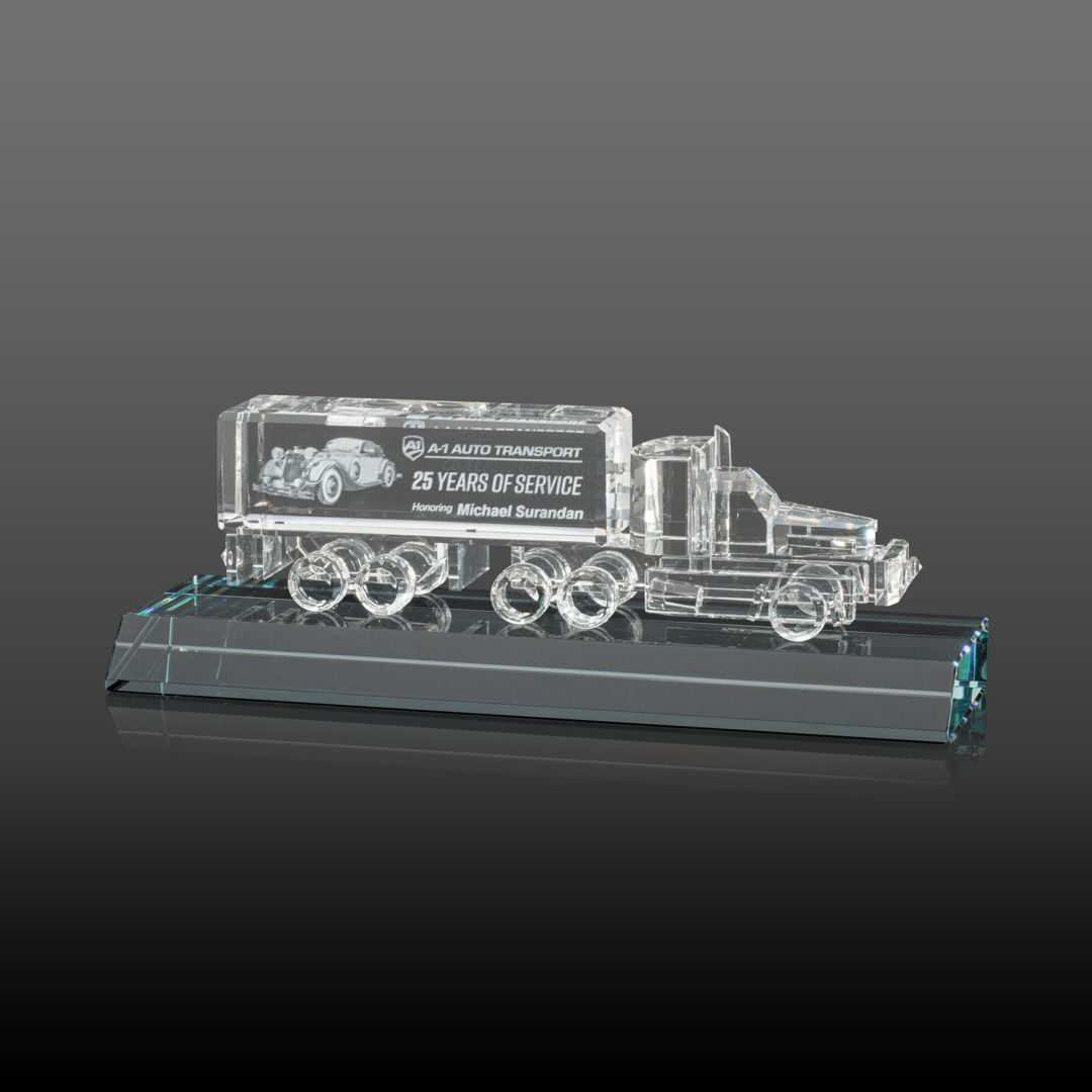 Crystal 18 Wheeler on Base 3D - Clear 6
