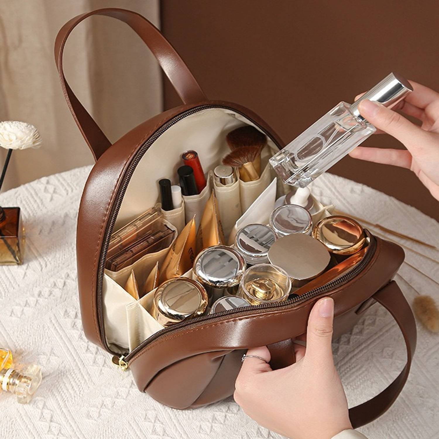 PU Leather Shell Shape Cosmetic Bag 7