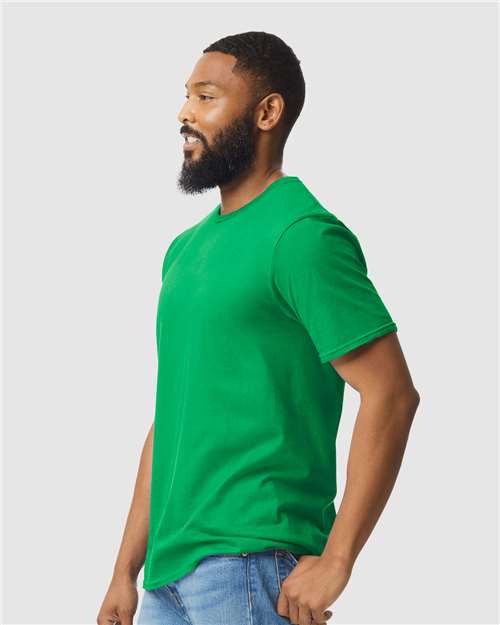 Unisex Softstyle® T-Shirt - 64000 17