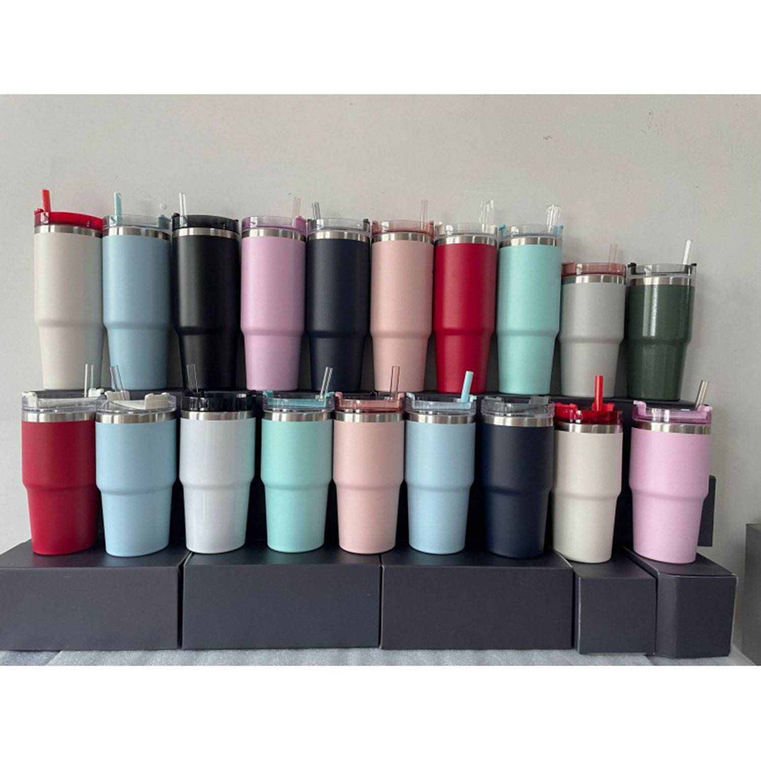 20OZ Stainless Steel Insulated Cup With Straw 3