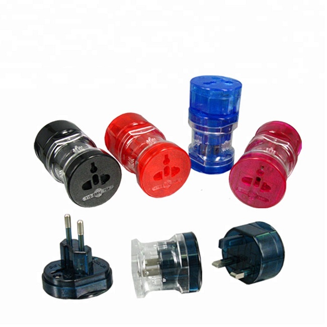 Universal Travel Kit Adapter 3
