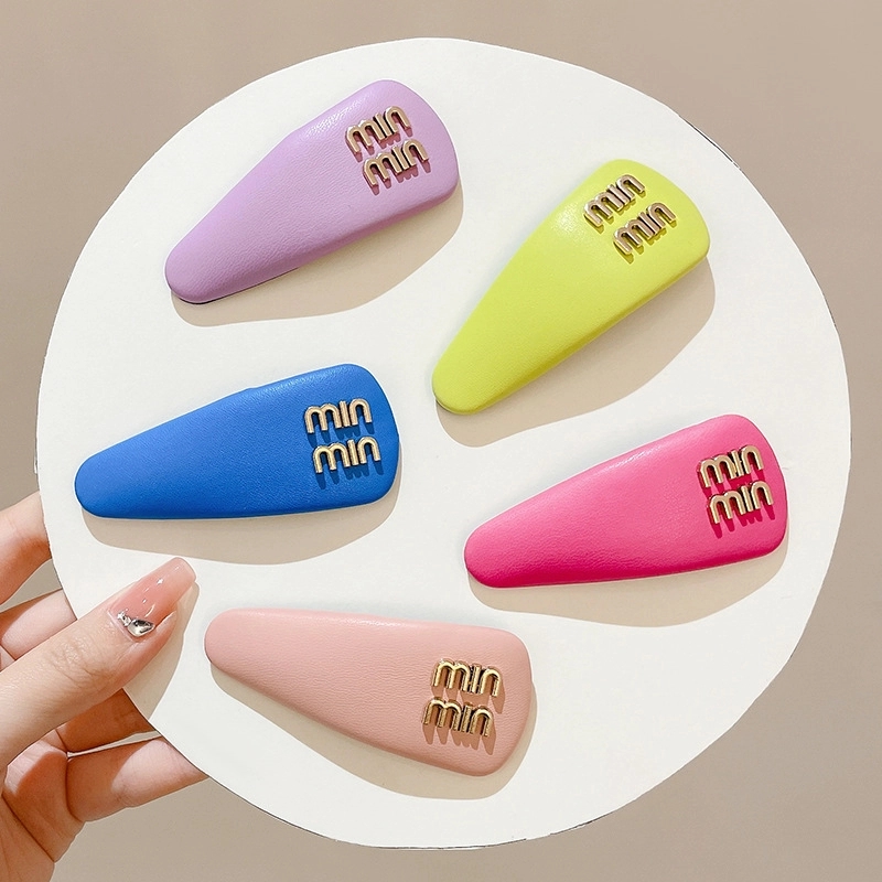 Drop-Shaped Clips 3