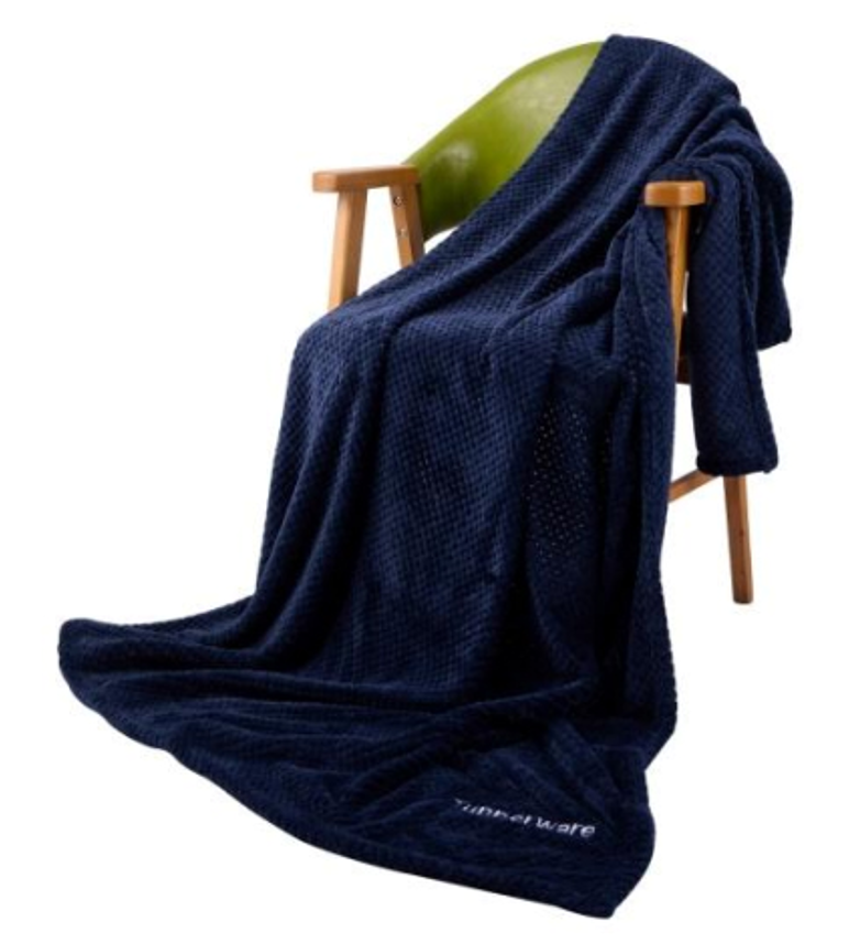 2 in 1 Multifunction Pillow Blanket 2