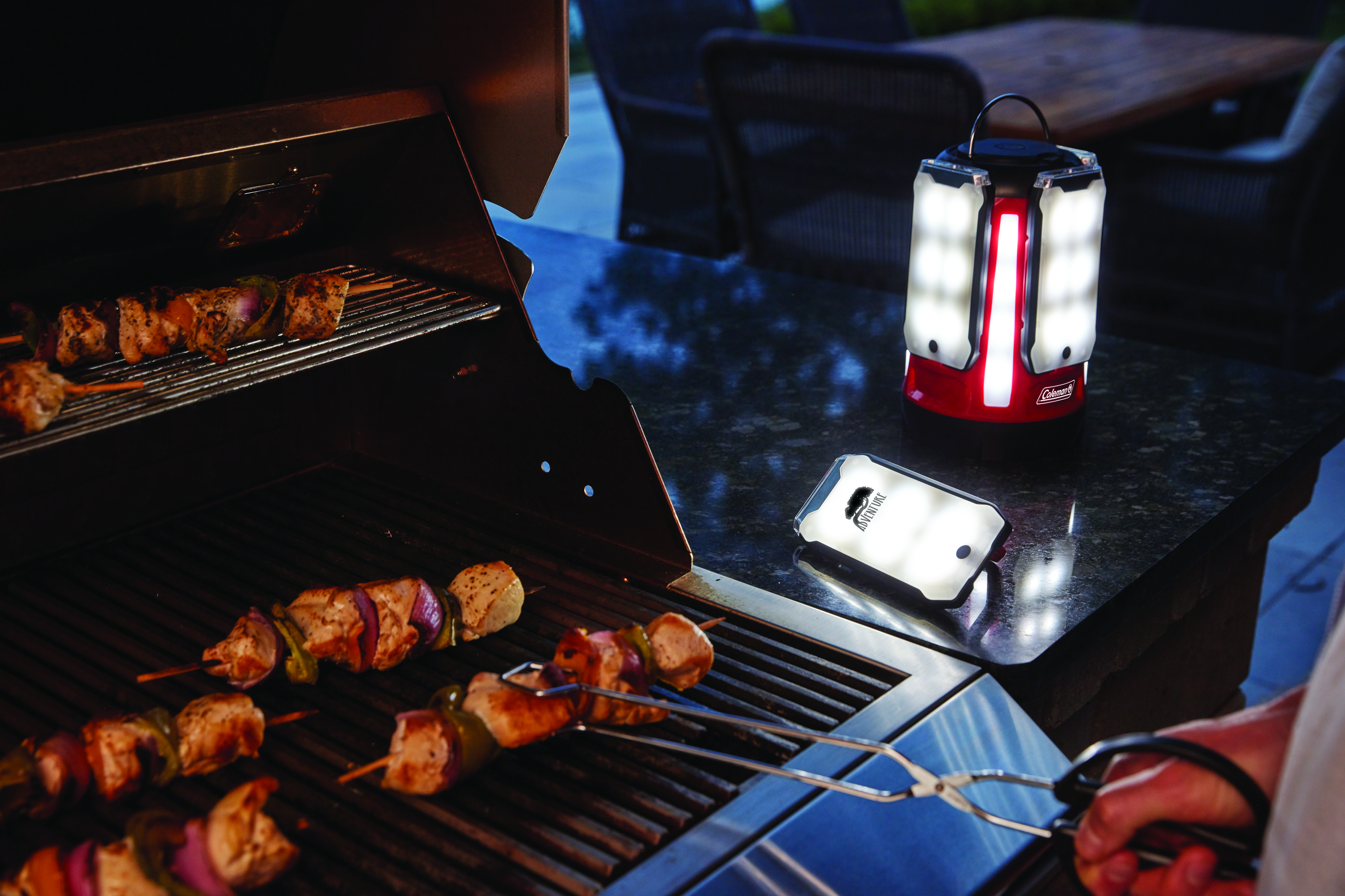 8D 4-Panel LED Lantern