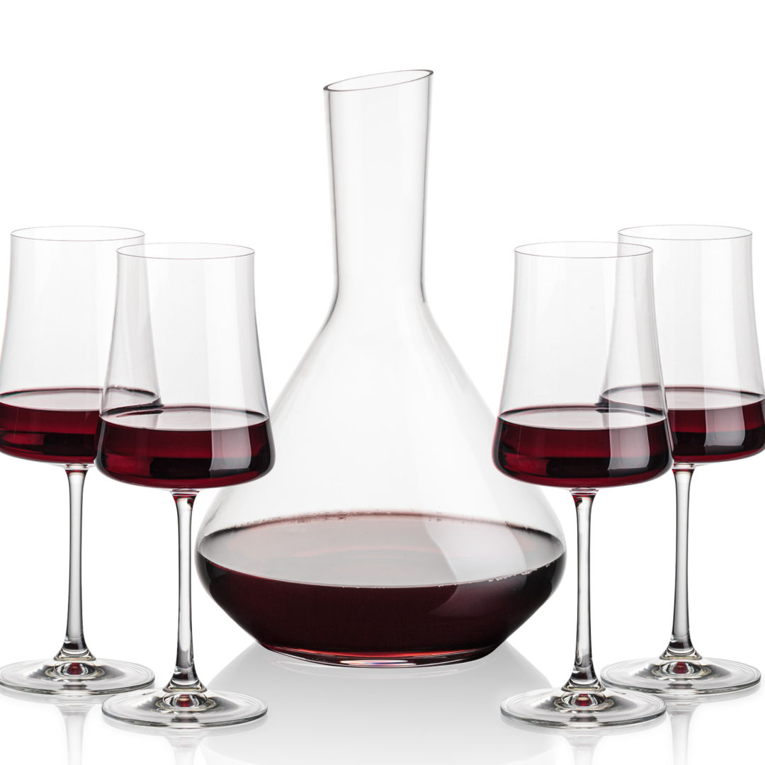 Terrassa Carafe & Dakota Wine 2