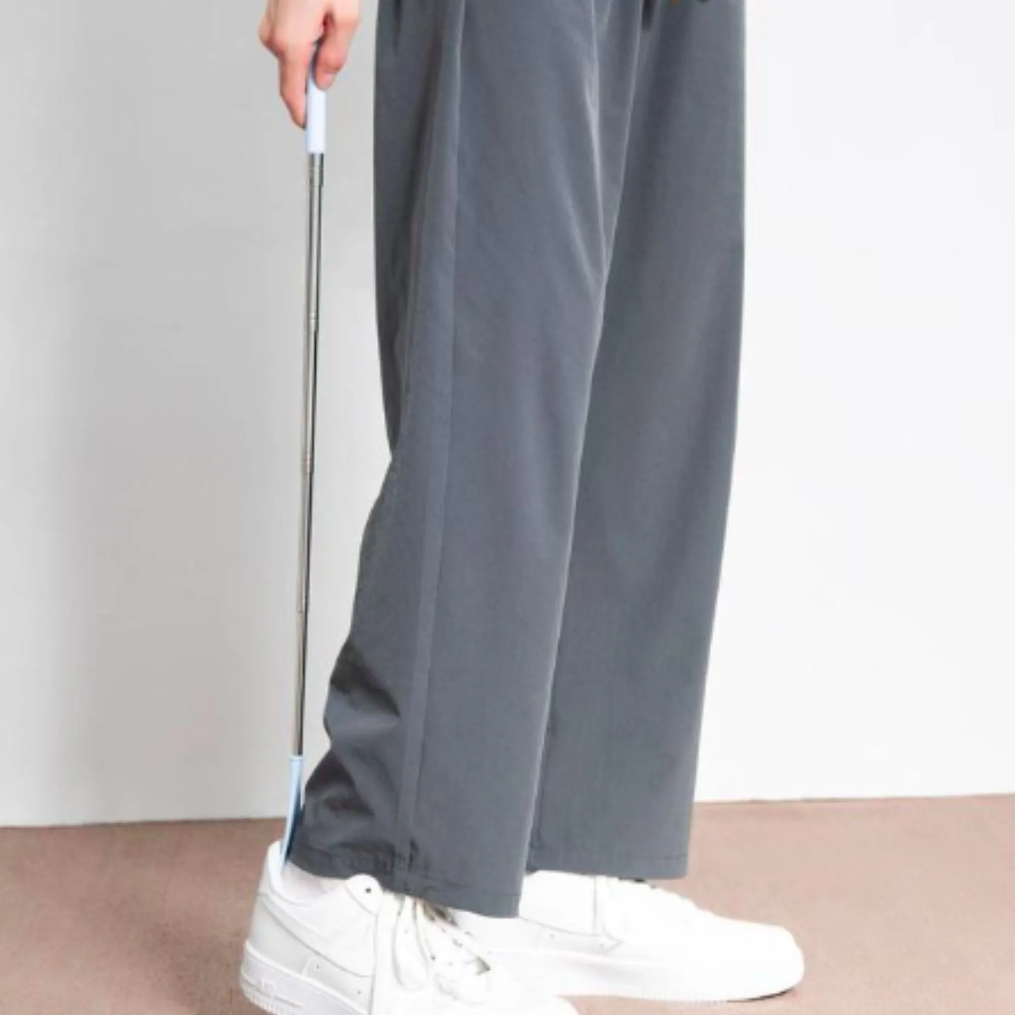 Retractable Shoehorn Helping Hand Shoe Wearer 1
