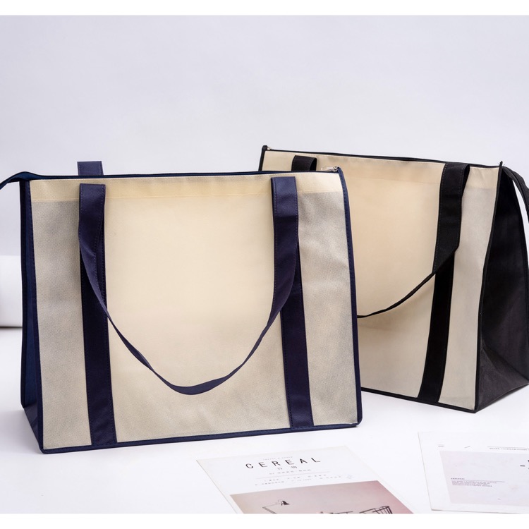 Non Woven Large Zipped Shopping Bag 11