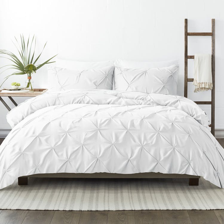 Pleated Duvet Cover Sets - White King 3 Piece 1