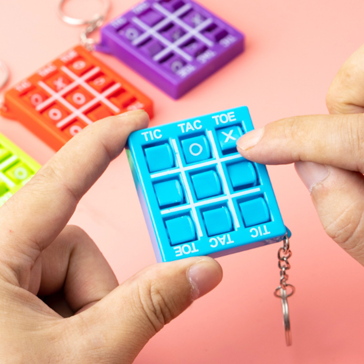 Tic Tac Toe Puzzle Keychain Game with Custom Logo 2