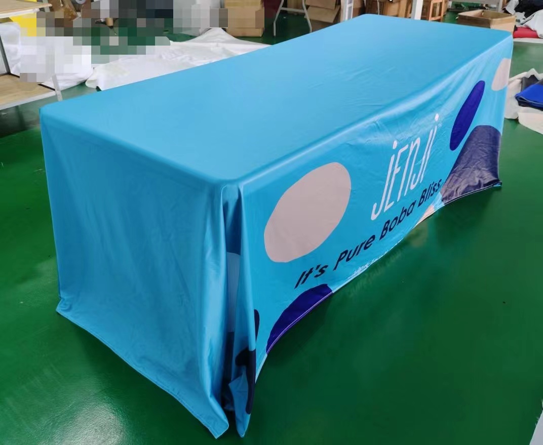 Serged 6' Closed Back Table Cover 1