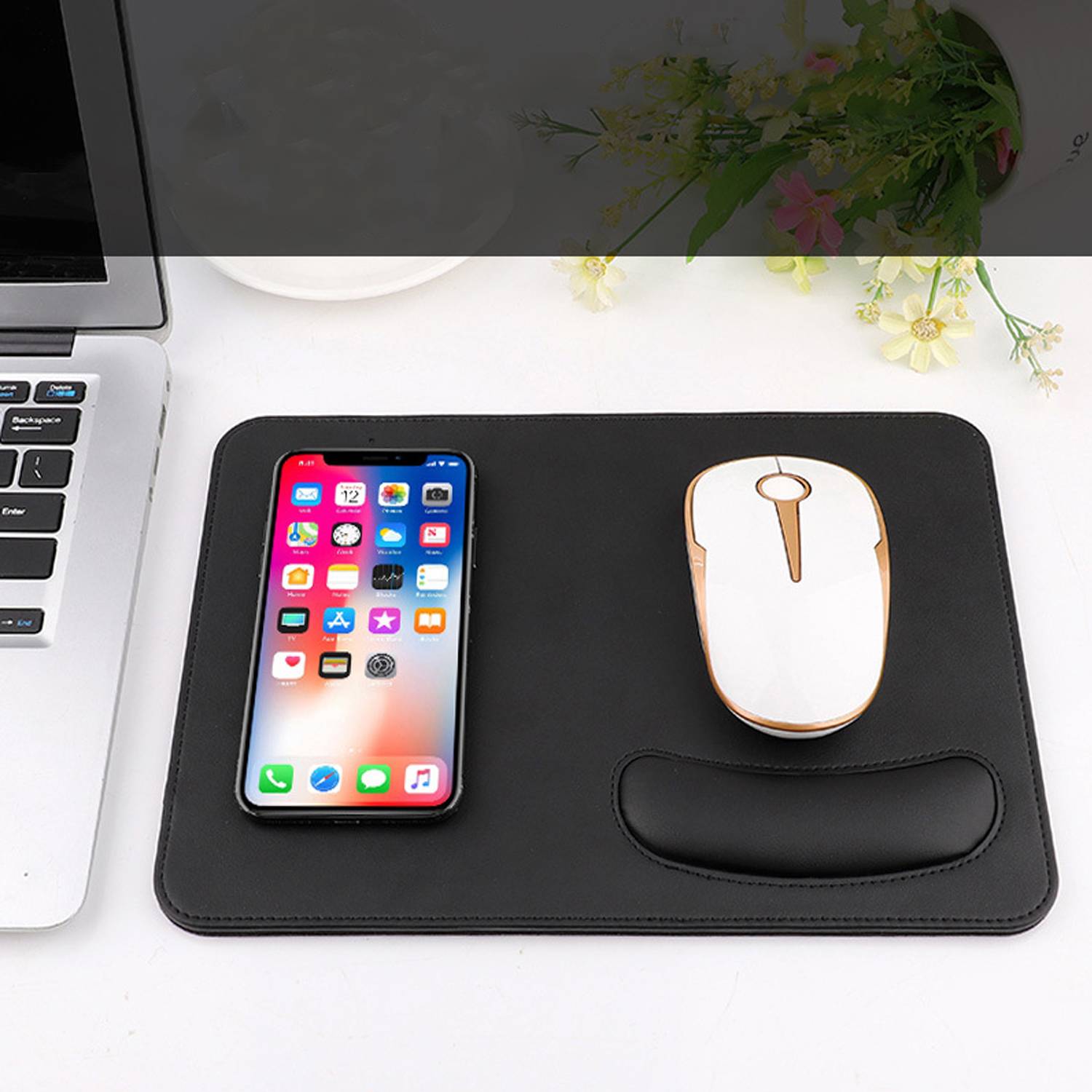 PU Leather 15W Fast Wireless Charging Mouse Pad 2