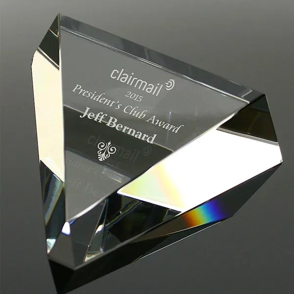 CRYSTAL TRIANGLE PAPERWEIGHT 4