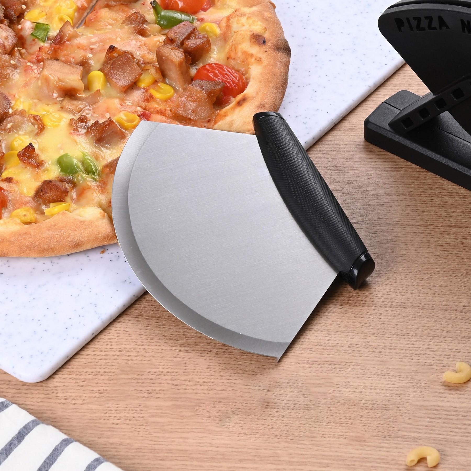 Stainless Steel Standing Pizza Cutter 4