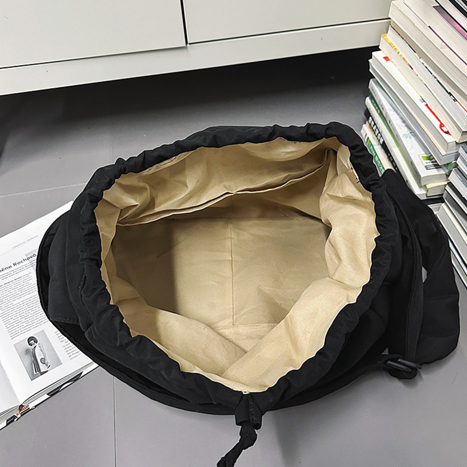 Water Resistant Nylon Drawstring Crossbody Tote Bag 3