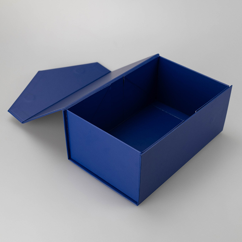 Magnetic gift box 10