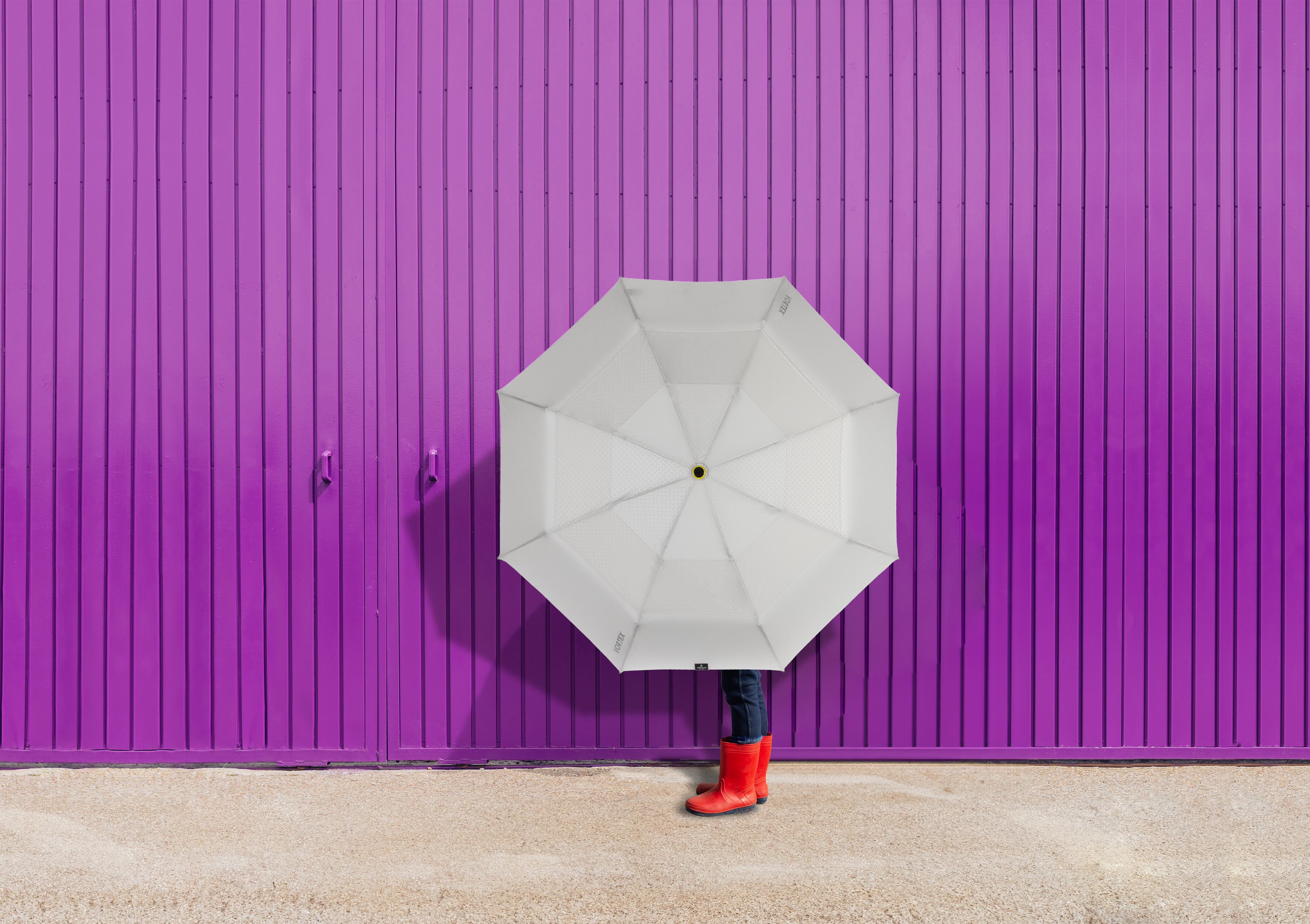 Shed Rain™ Vortex® V2 43" Vented Auto-Open/Close Compact Umbrella 3