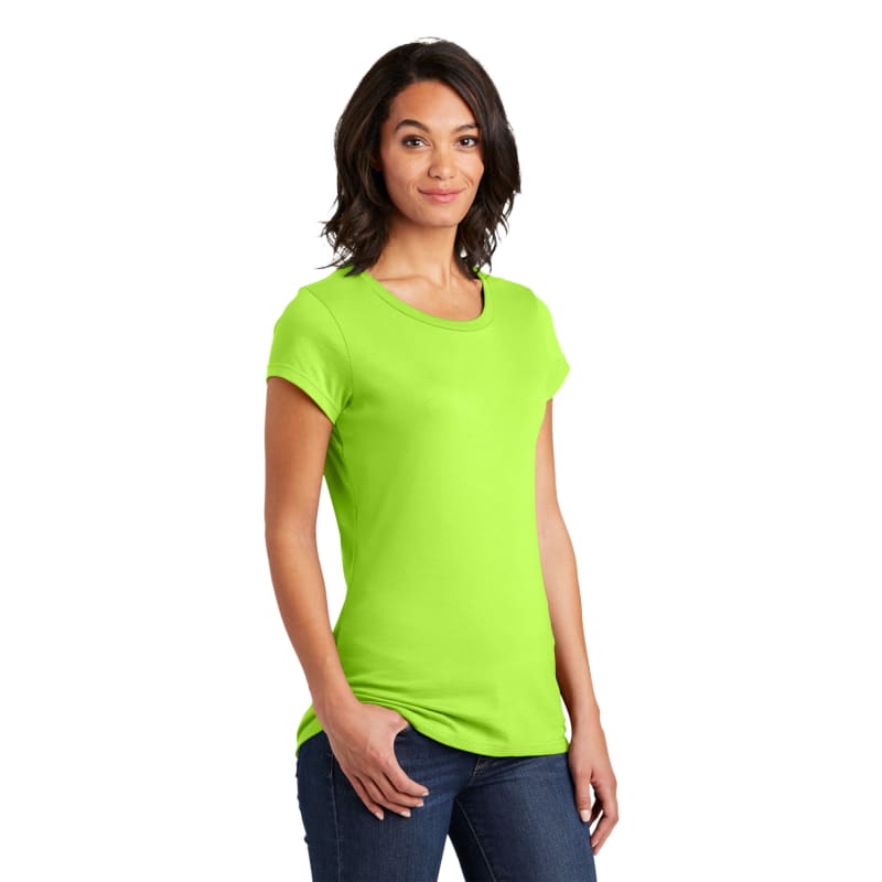 District Women's Fitted Very Important Tee . 146