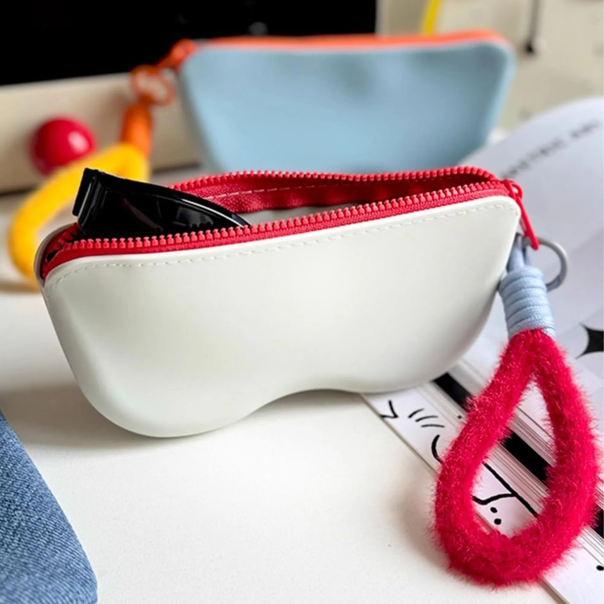Waterproof Glasses Case 4