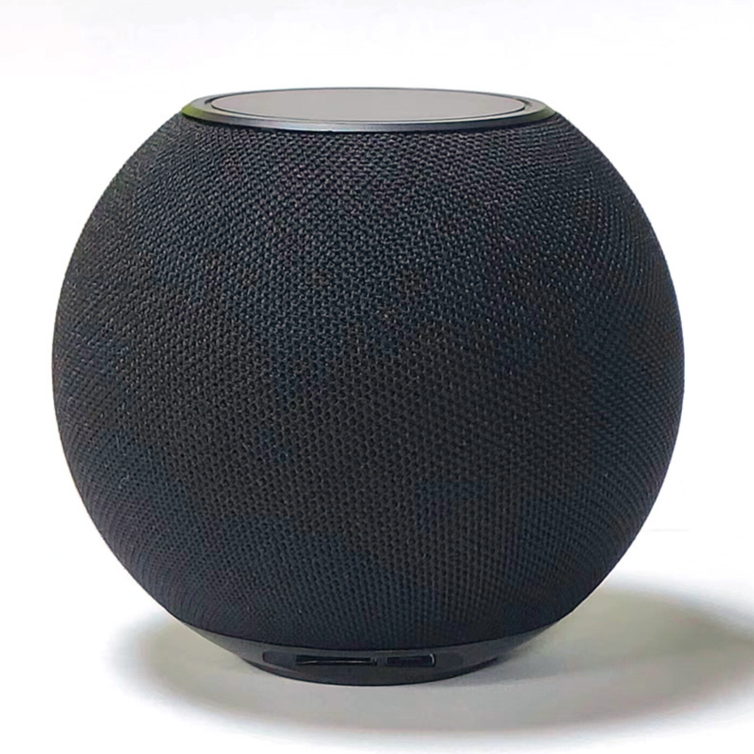 2 in 1 Round Magnetic Charging Bluetooth Speaker 3