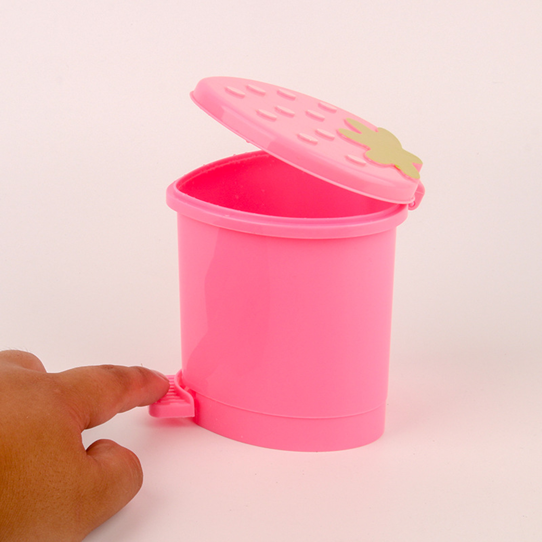 Mini Curbside Desktop Strawberry Trash Can 2