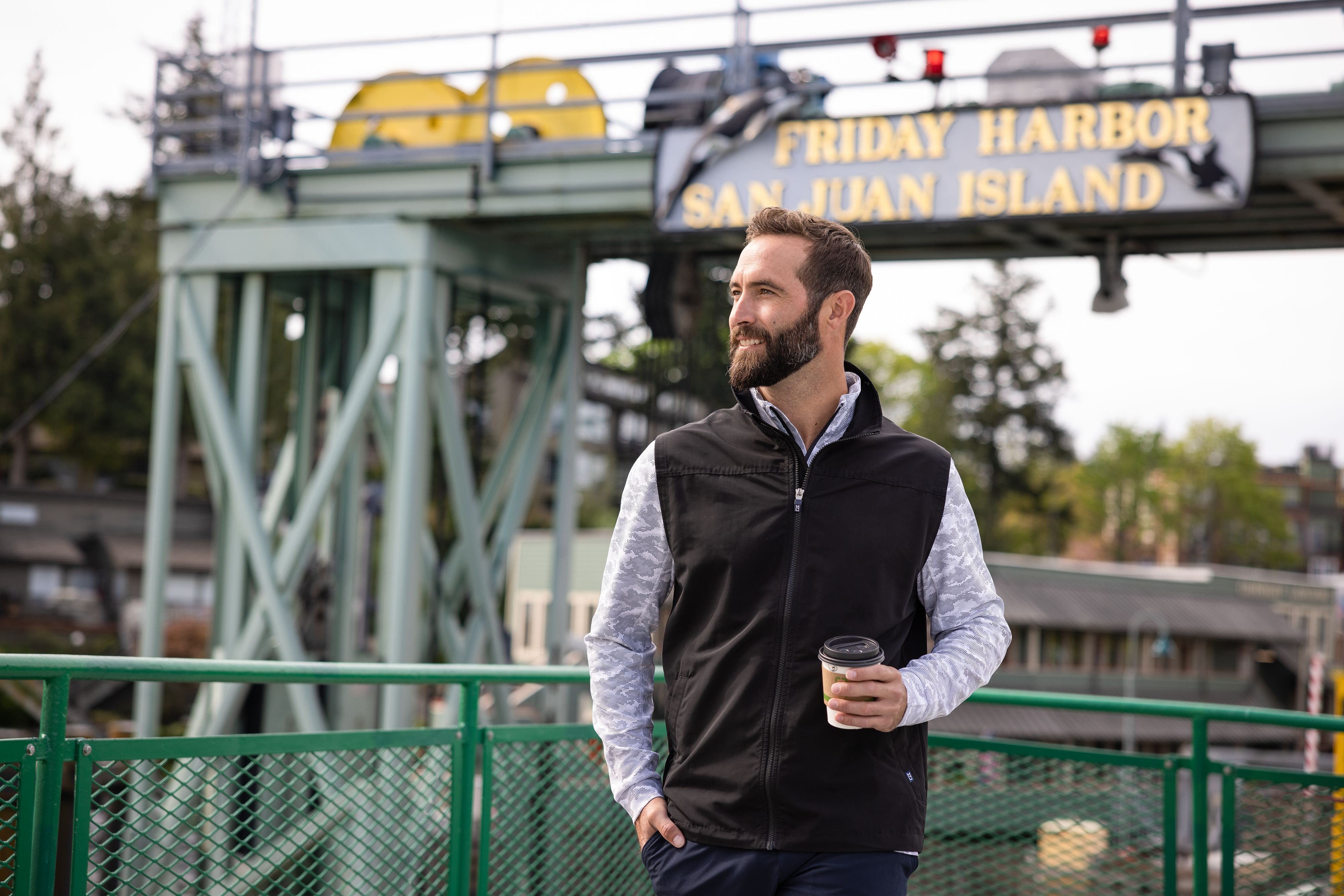 Charter Eco Recycled Mens Full-Zip Vest