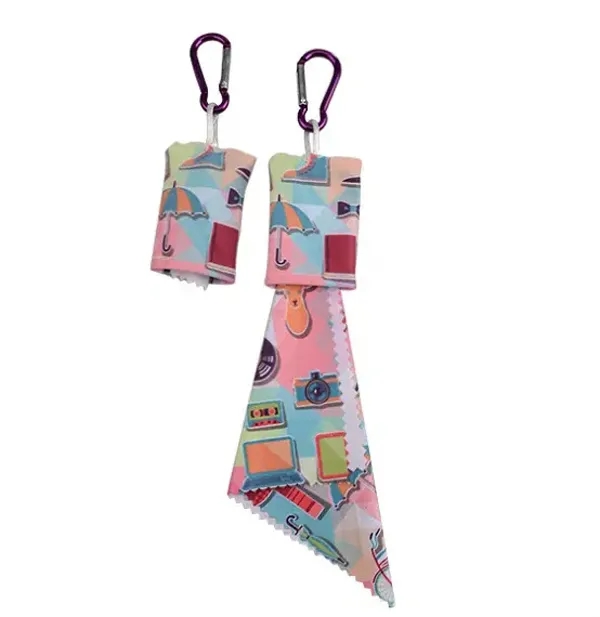 Microfibre Lens Cloth with Carabiner 4