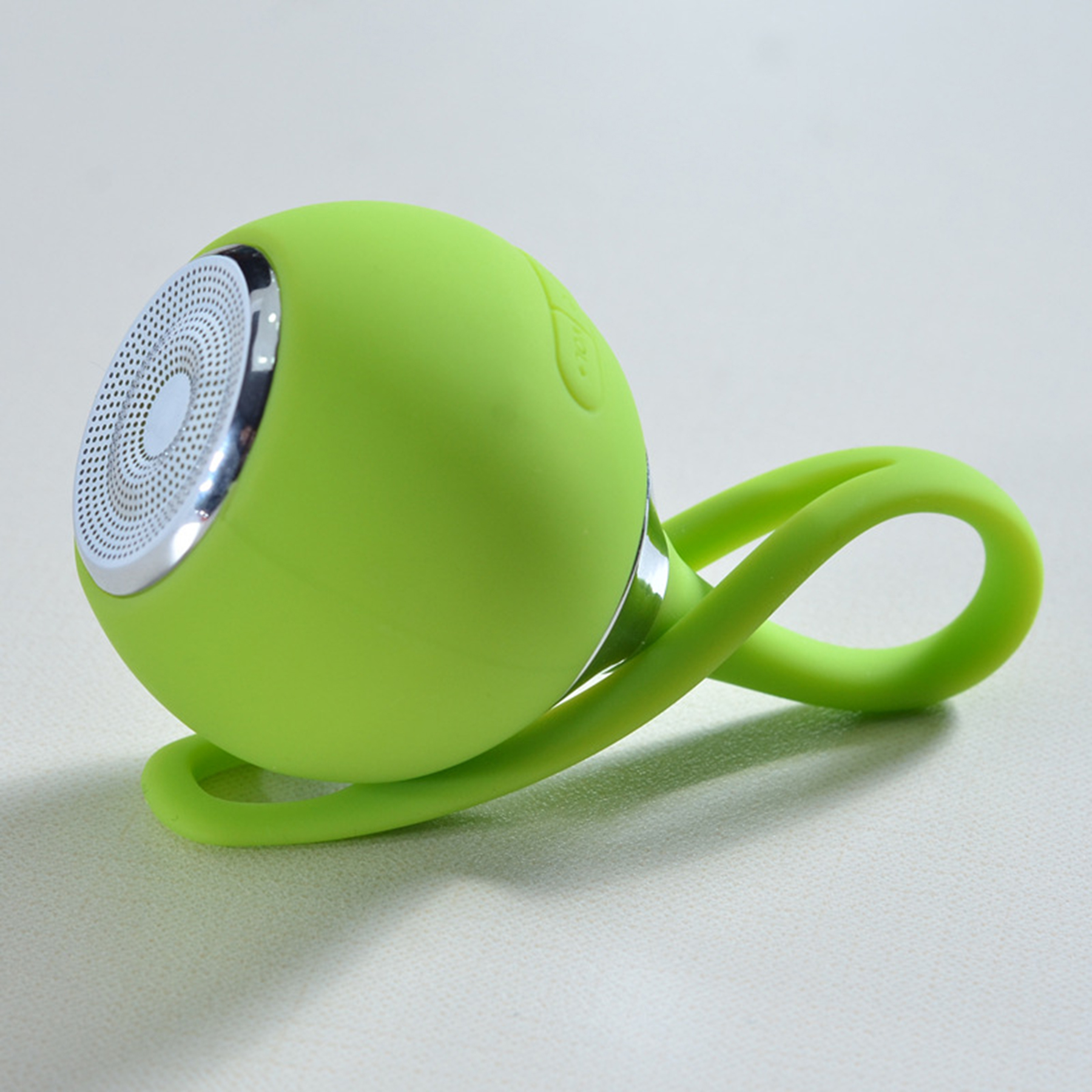Wireless Waterproof Speaker 4