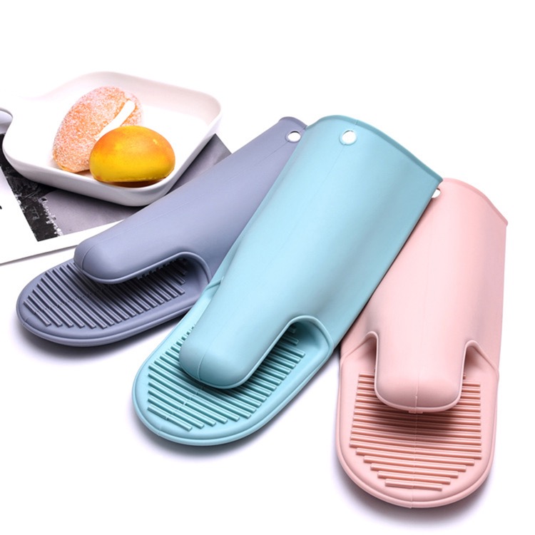 Thickened non-slip oven silicone gloves 3