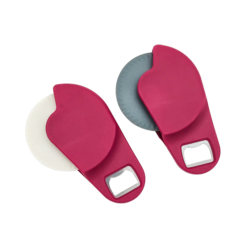 Pizza Cutter with Handle 2