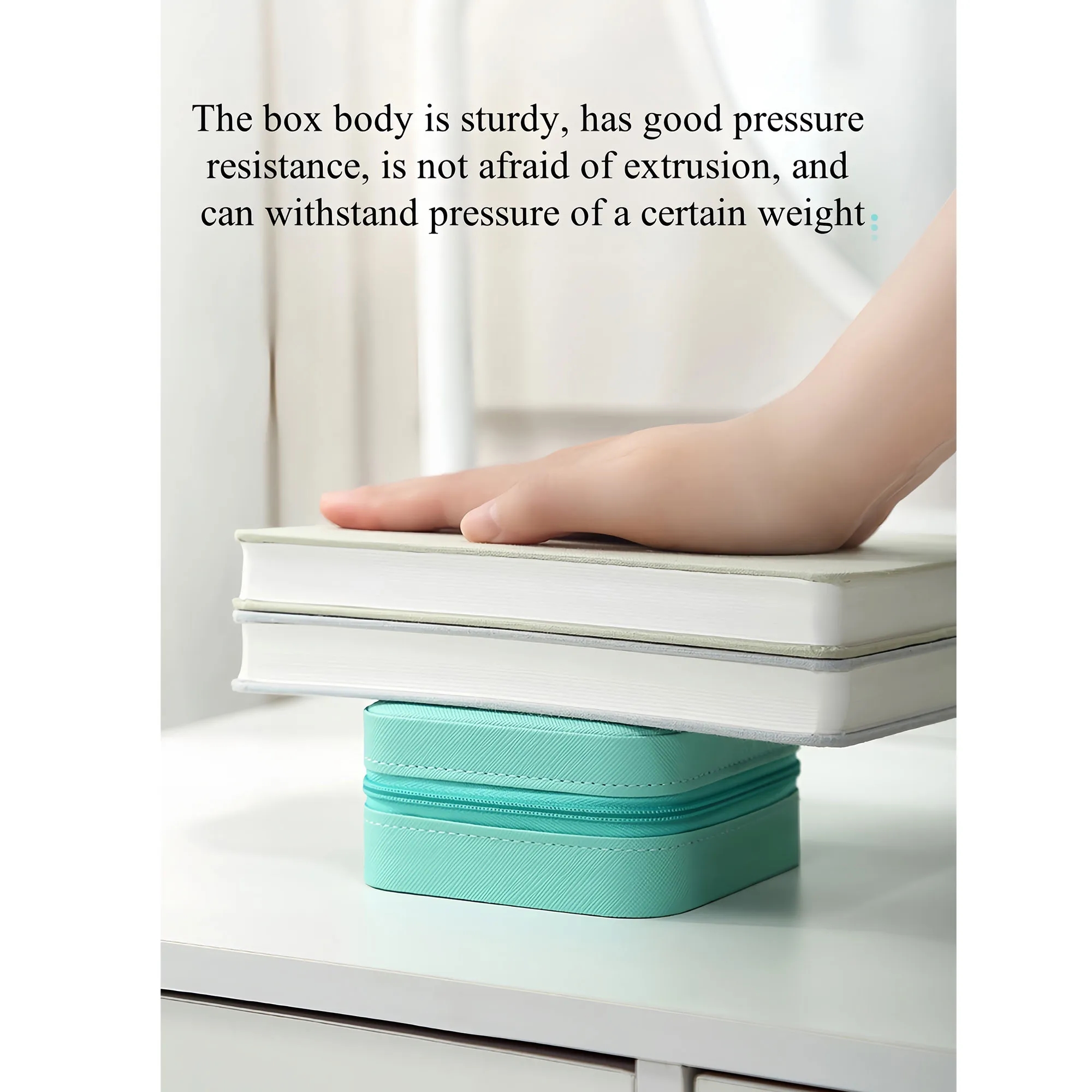Stylish Jewelry Storage Box With Anti Tangle Design 5