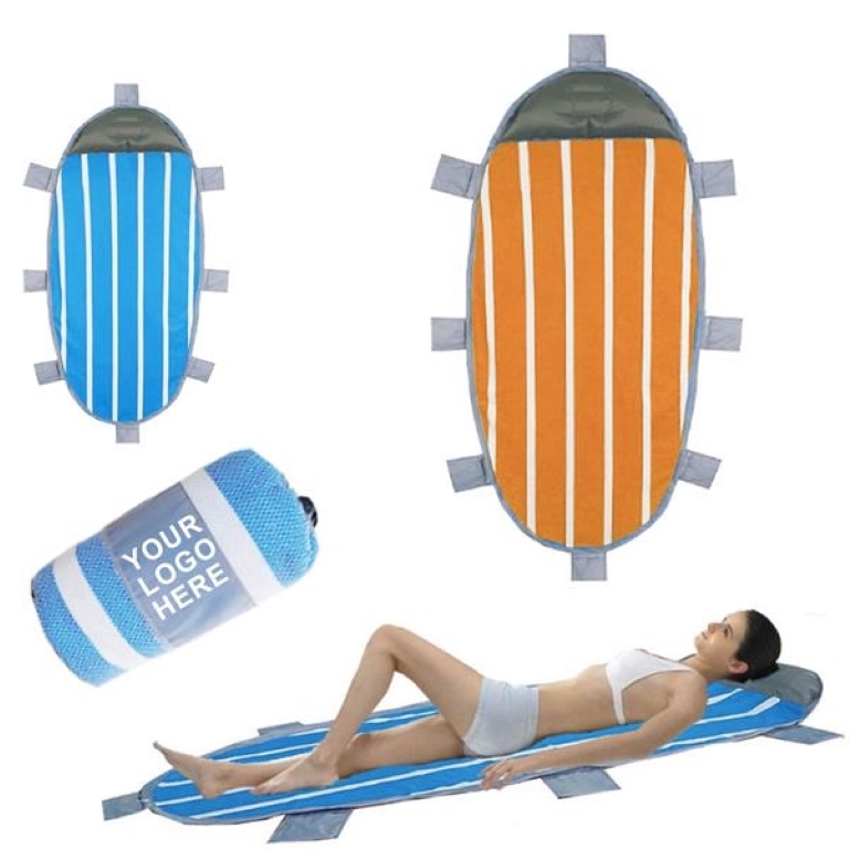 Water Proof Foldable Picnic Beach Or Camping Mat With Pillow 3