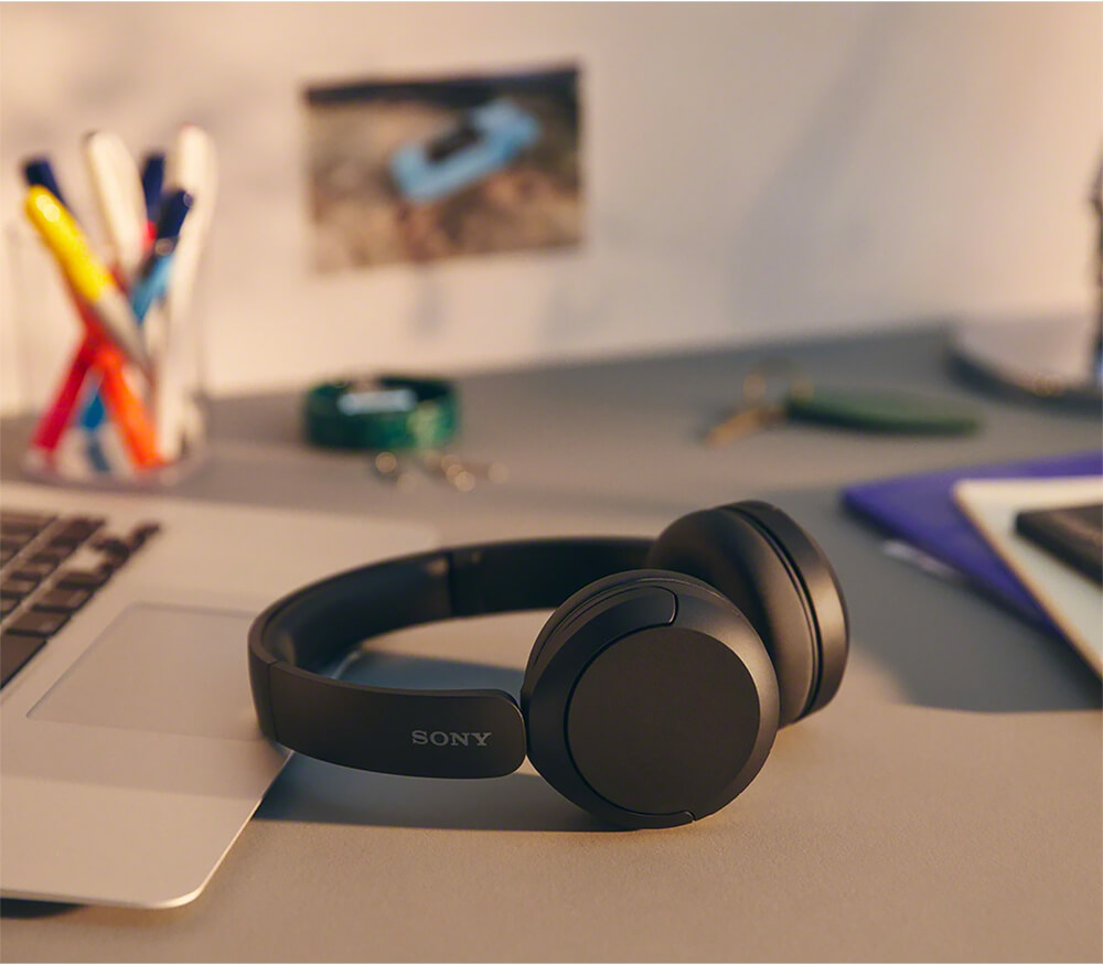 Sony Wireless Headphones With Microphone 3