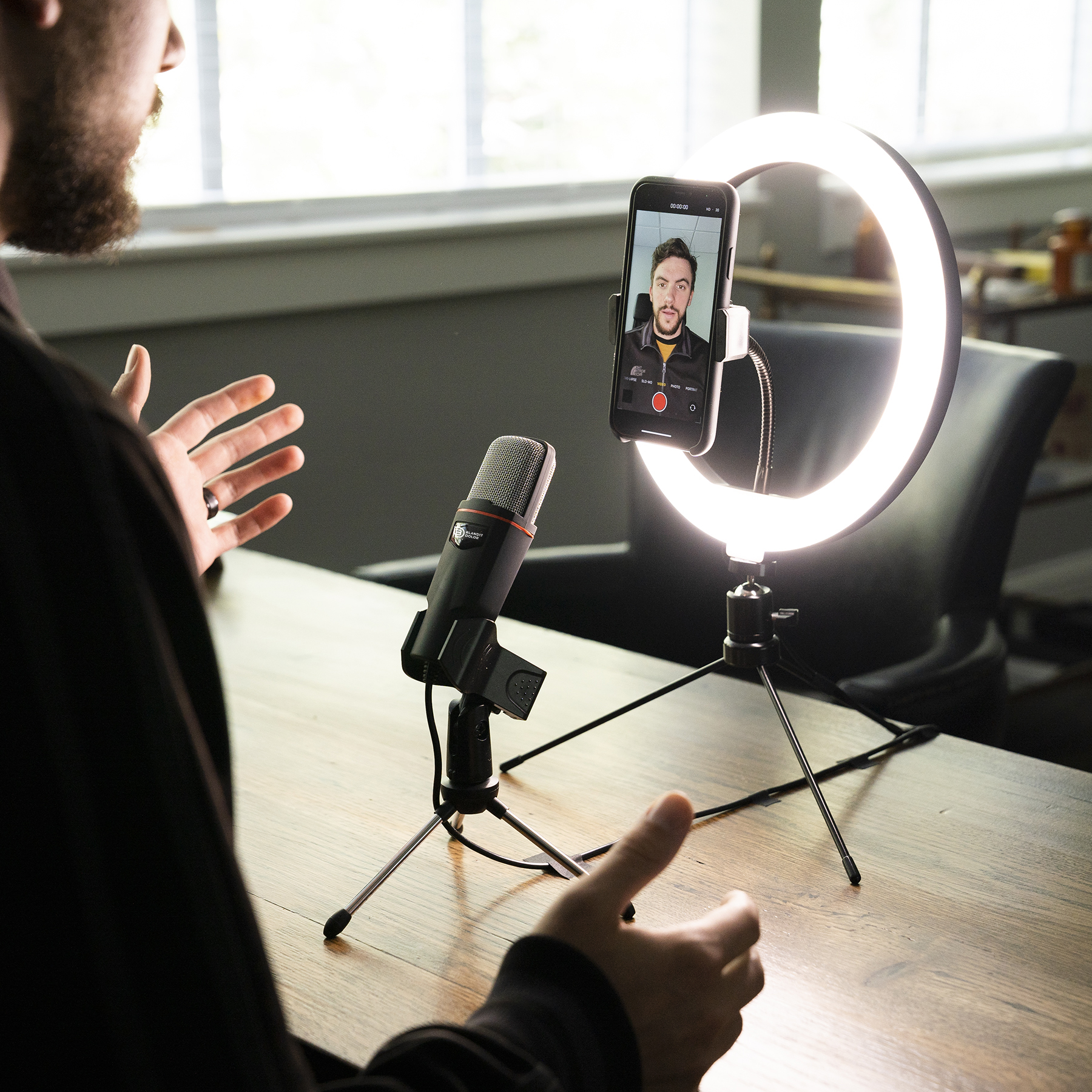 McStreamy Ring Light Phone Stand 7