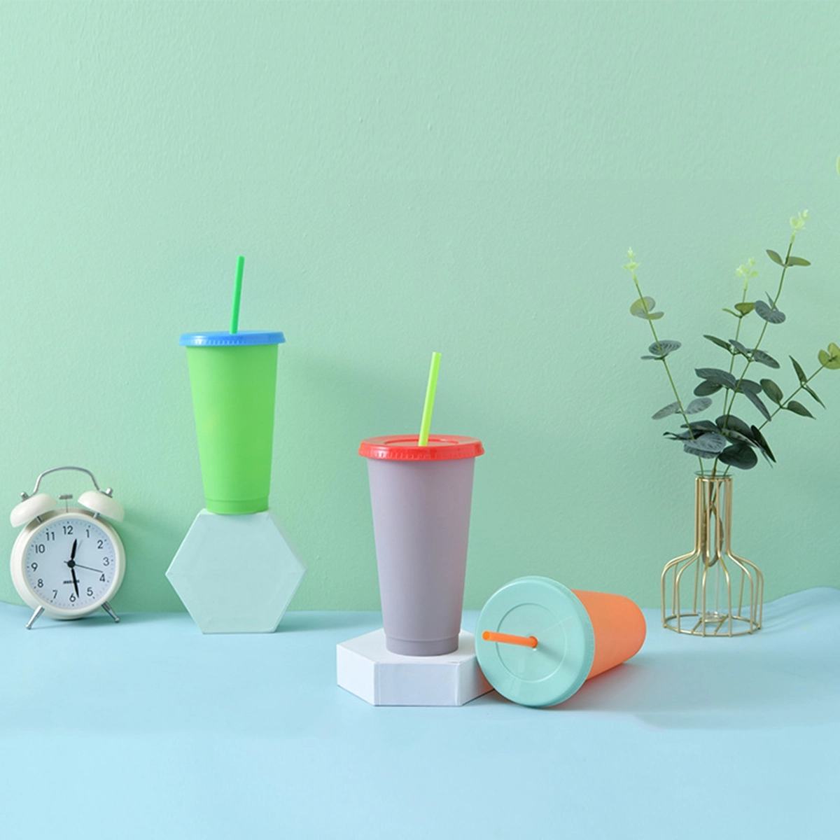 24 oz. Color Changing Cup w/ Lid & Straw 5