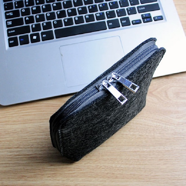 Felt Pouch Organizer with Zipper 2
