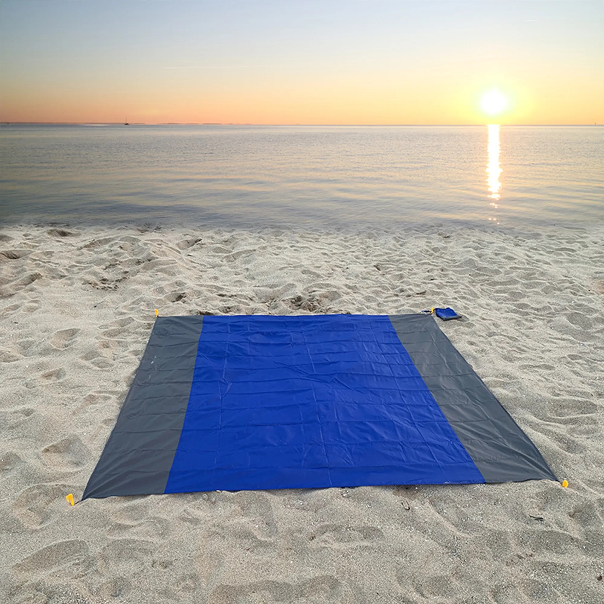 Waterproof Sandproof Foldable Beach Blanket Mat 10