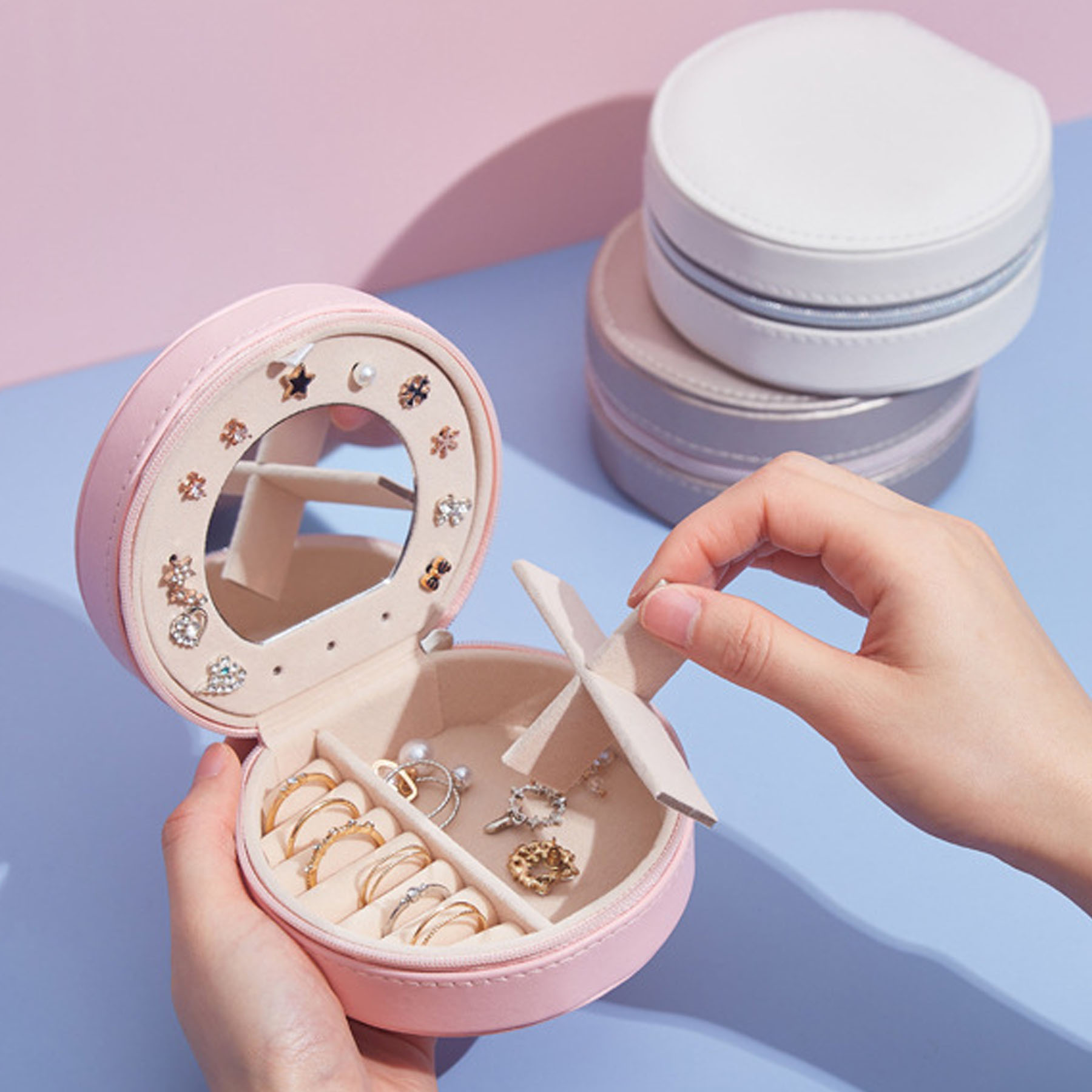 Portable Double-Layer Round Jewelry Box 2