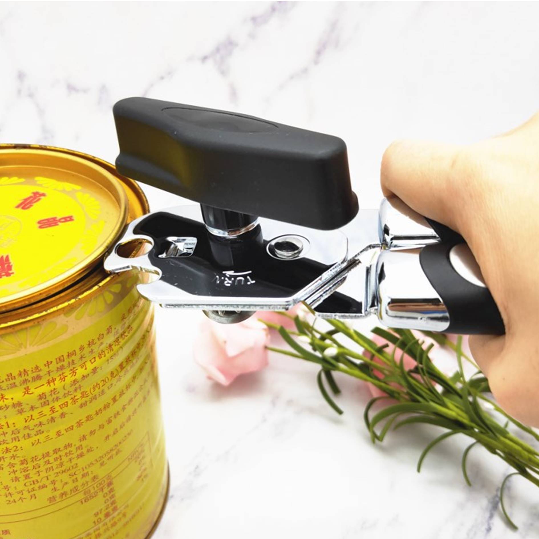 3 In 1 Can Opener 2