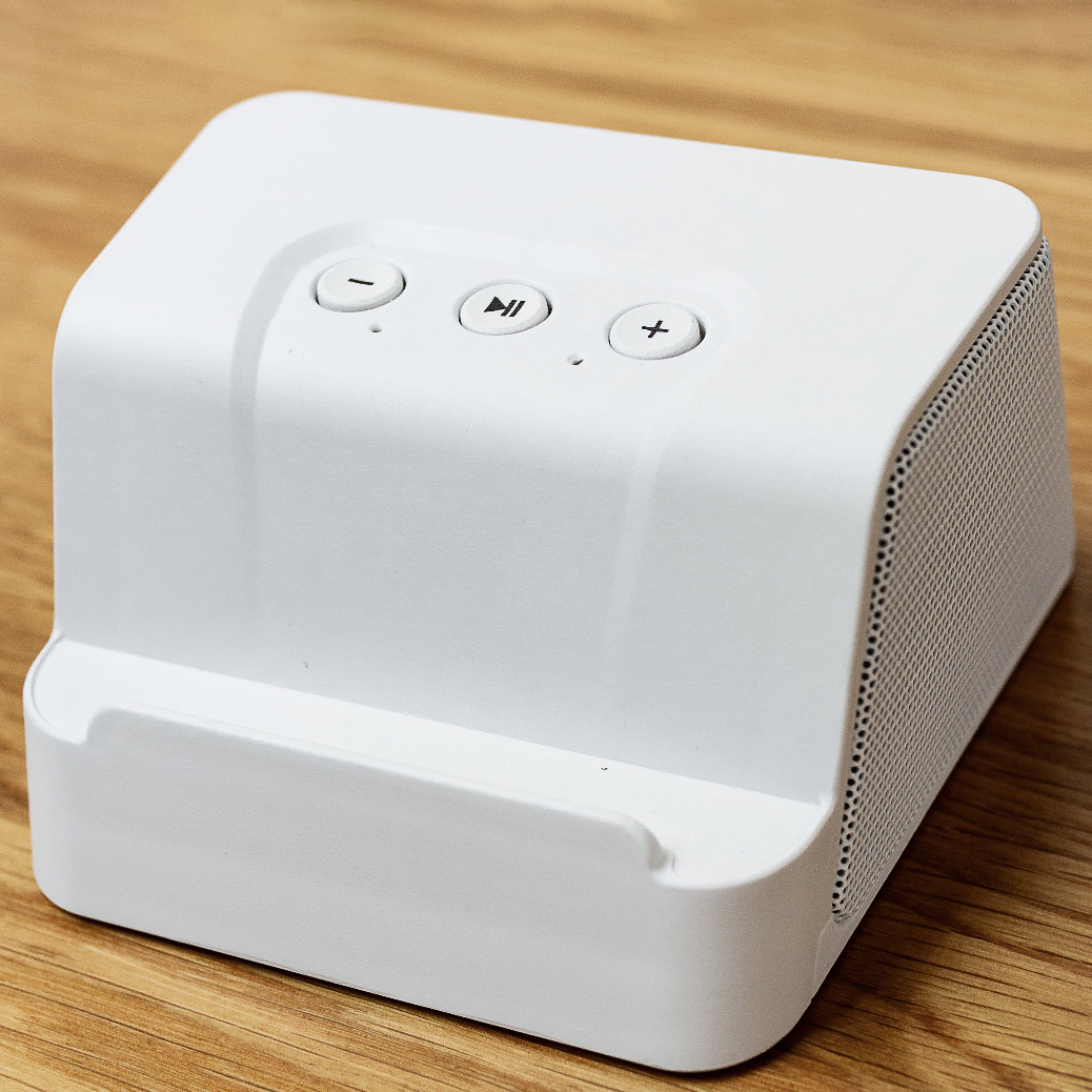 Universal Bluetooth Speaker Dock 3