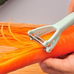 2 In 1 Stainless Steel Fruit And Vegetable Peeler Knife 10