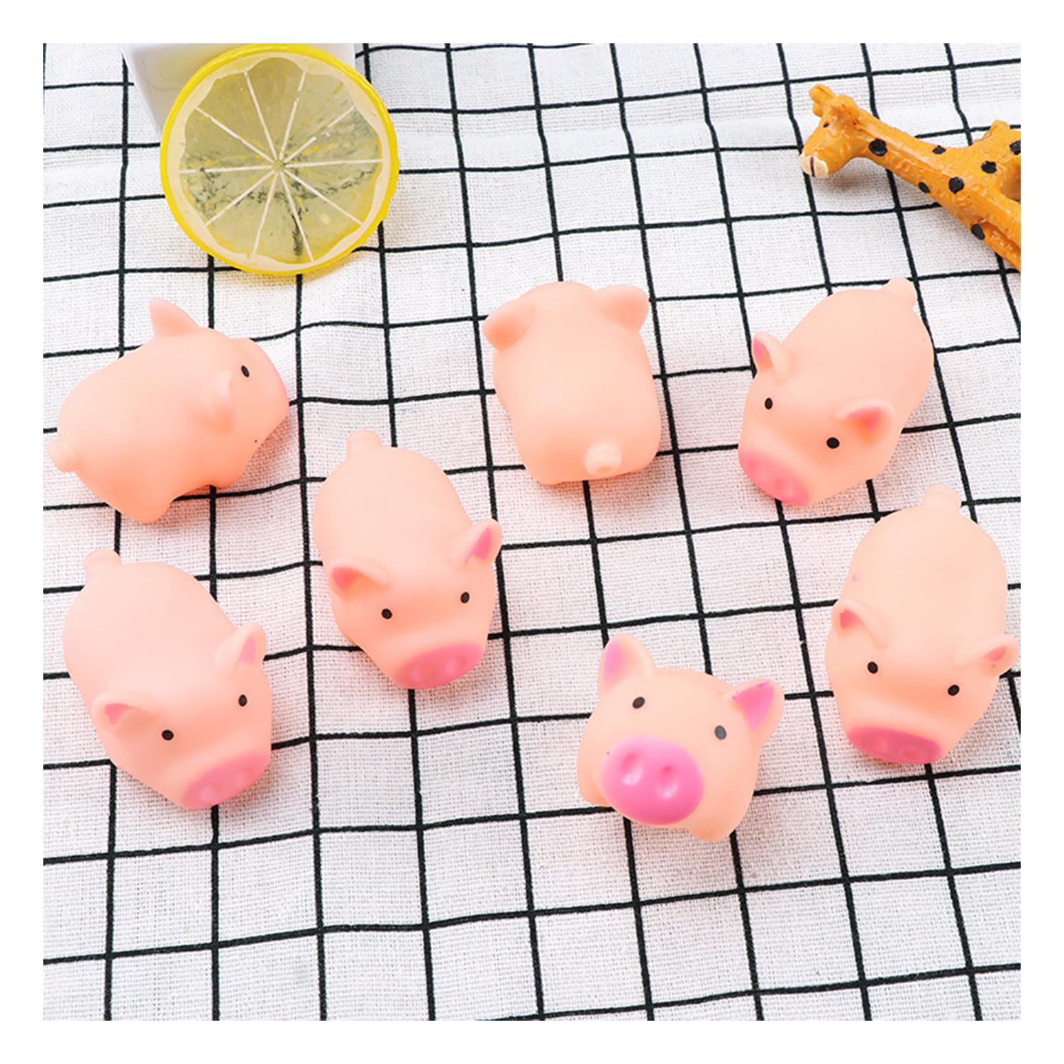 Toddler Soft Rubber Pig Squeeze Screaming Floating Bath Toy 1