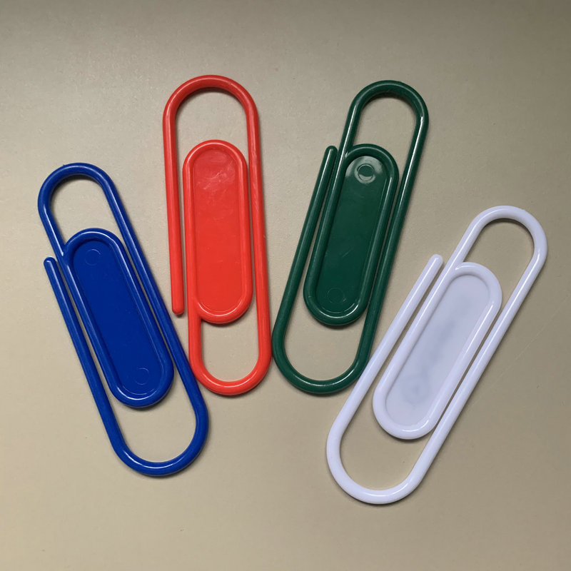 3 1/2'' Jumbo Size Paperclip 3