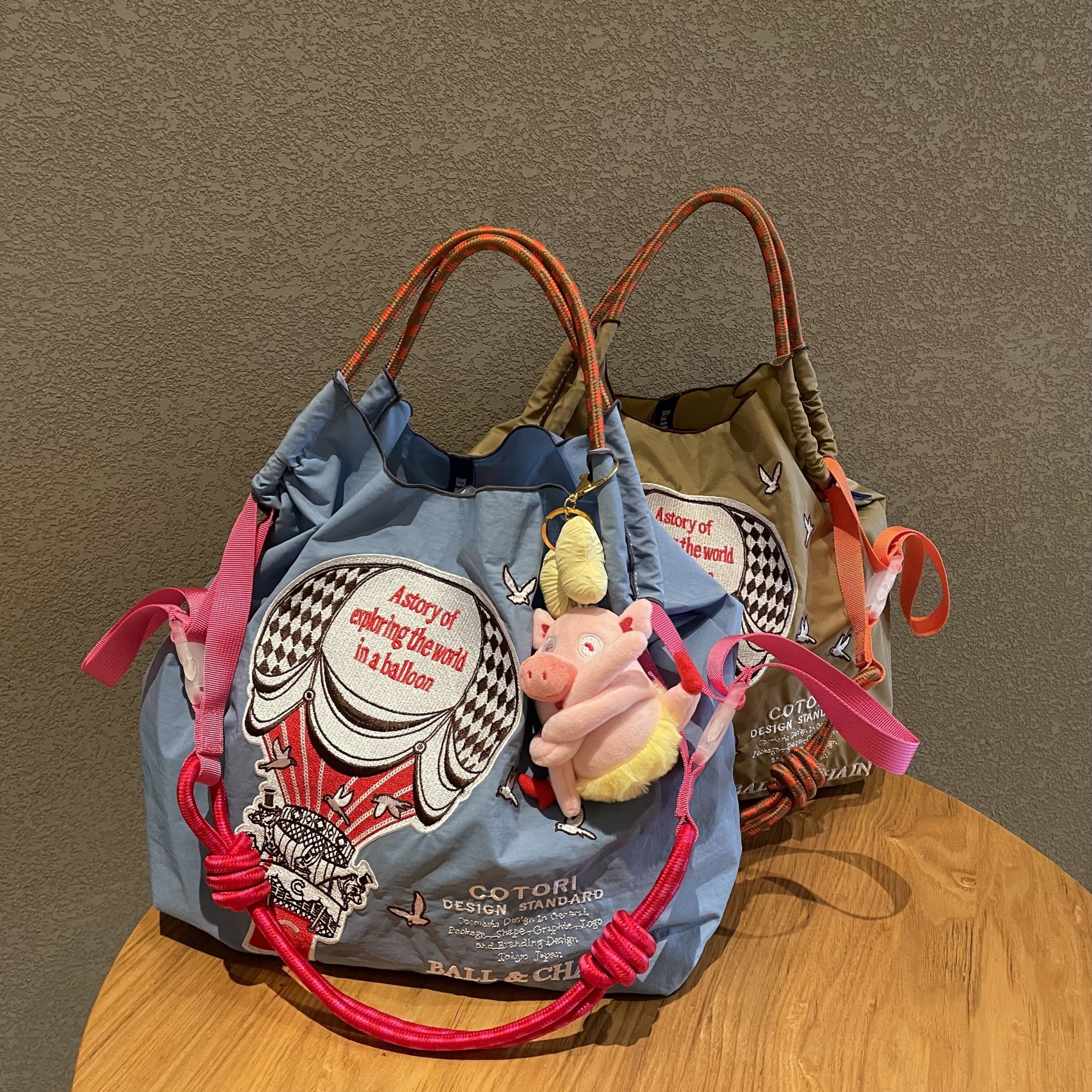 Embroidered Balloon Tote Bag 4