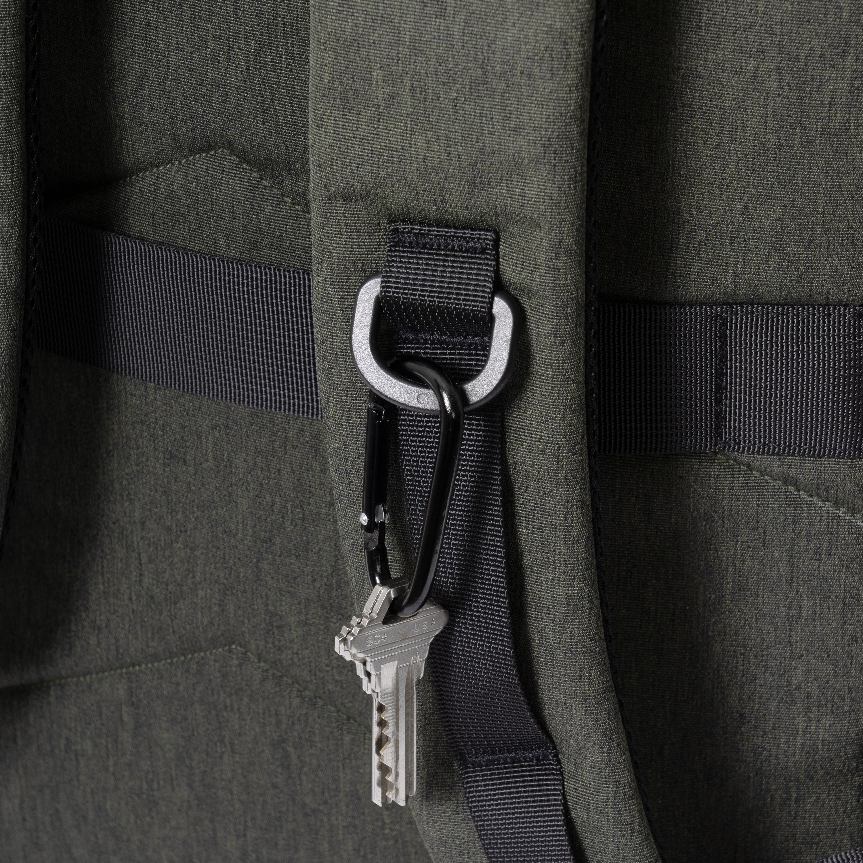 Nomad must haves - renew backpack 30