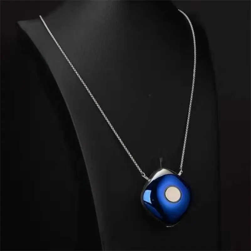 Neck-Hanging Negative Ion Air Purifier 4