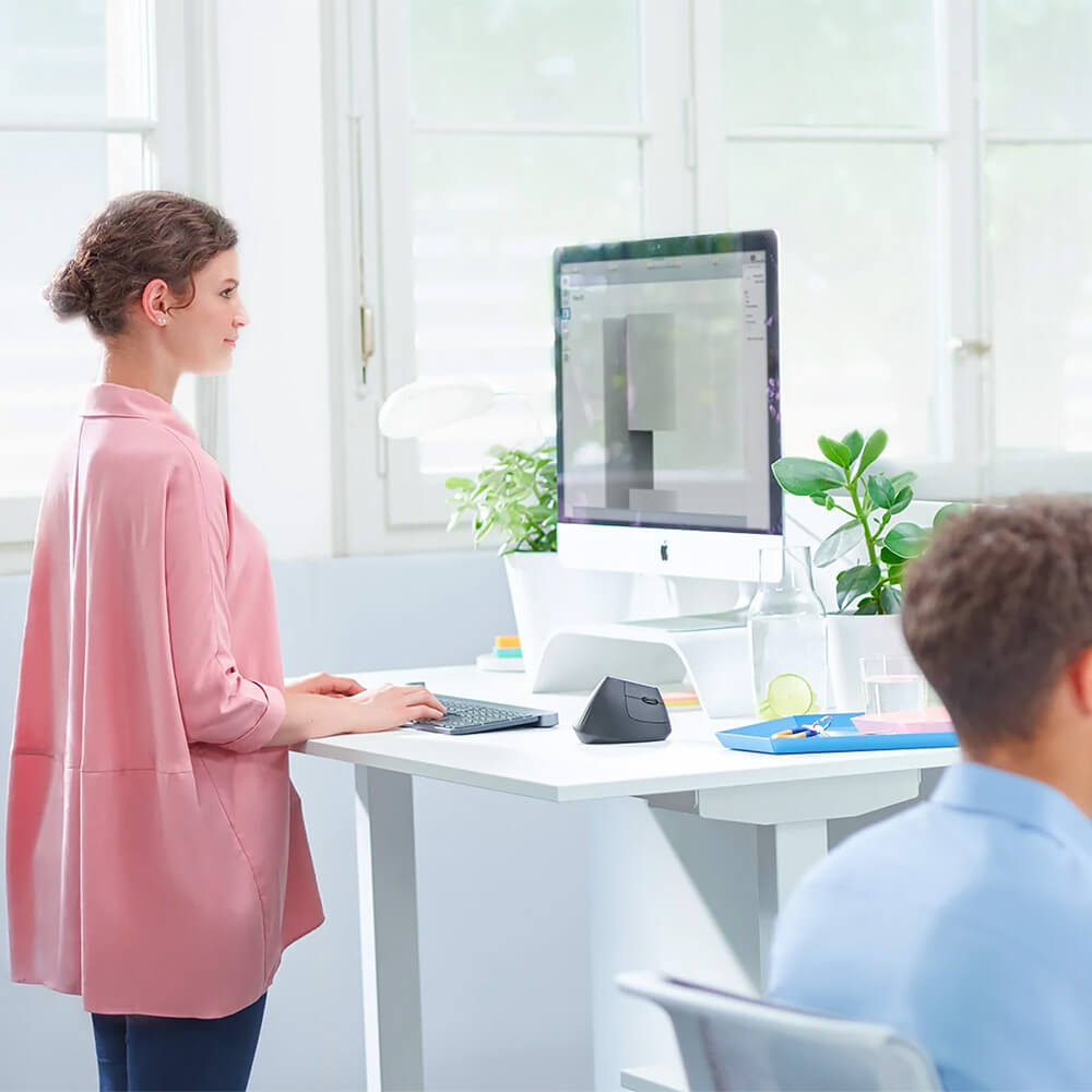 Logitech MX Vertical Ergonomic Wireless Mouse 8