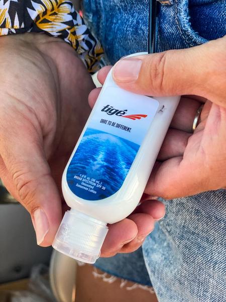 1.9 oz. SPF 30 Sunscreen in Clear Bottle with Carabiner 2