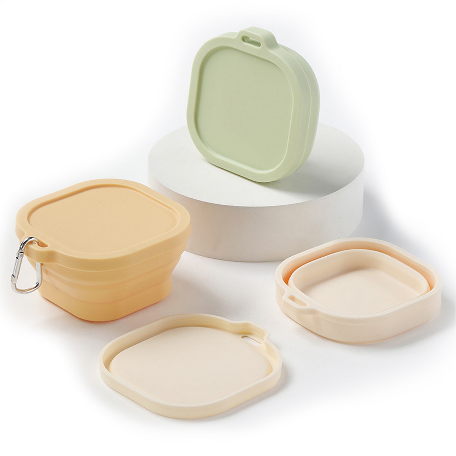 13 Oz Collapsible Silicone Food Storage Container carabiner 3