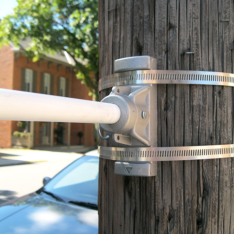 24" Single Economy Fiberglass Mounting Sets for Ave. Banners 4