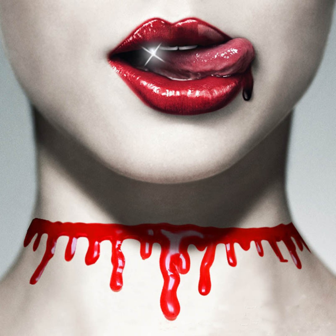 Halloween Bloodstain Necklace 1